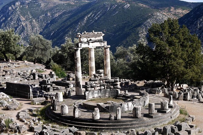 Private Tour Delphi, Village of Arachova, Osios Loukas Monastery - Delphi Archaeological Museum and Ruins: The Heart of Ancient Greece