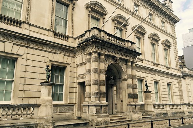 Private Tour: Downton Abbey London Locations by Taxi - Key Points