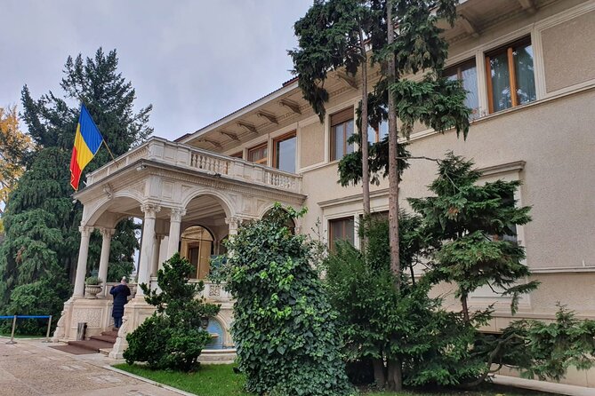 Private Tour Dracula Grave, Ceauescu Mansion and Village Museum - Flexibility and Personal Comfort with a Private Guide