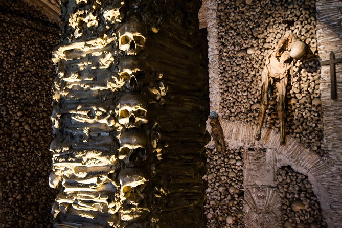 Private Tour Évora E Monsaraz - Inside the Igreja de São Francisco and the Chapel of Bones
