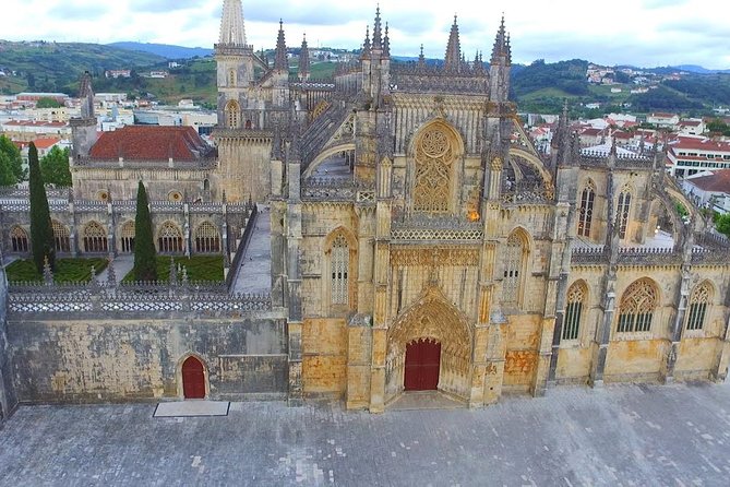 Private Tour Fatima-Batalha-Nazaré-Óbidos from Lisbon full day - Explore Portugal’s Most Iconic Religious and Historic Sites in One Day