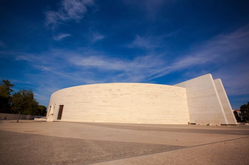 Private Tour Fatima's Sanctuary from Lisbon - Pickup and Flexibility in Scheduling