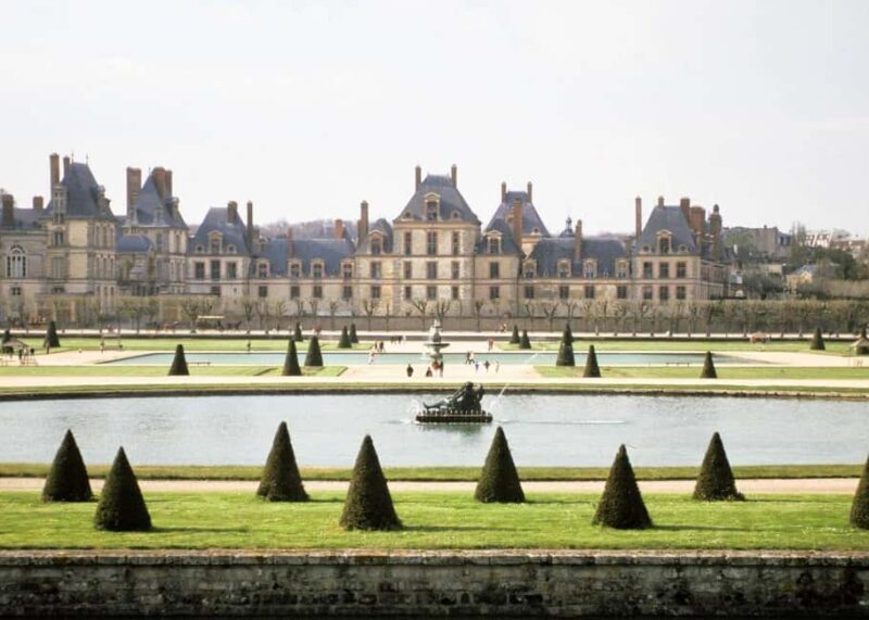 Private Tour Fontainebleau & Vaux-le-Vicomte from Paris - Practical Details and Booking Flexibility