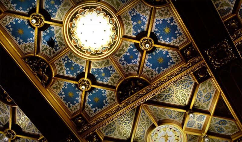 Private Tour from Amsterdam: De Haar Castle & Railway Museum - Convenient Private Transport in a Tesla SUV