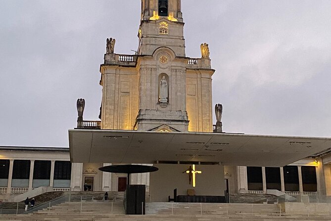 Private Tour from Lisbon to Fatima Nazare and Obidos - Óbidos: Medieval Streets and Romantic Atmosphere