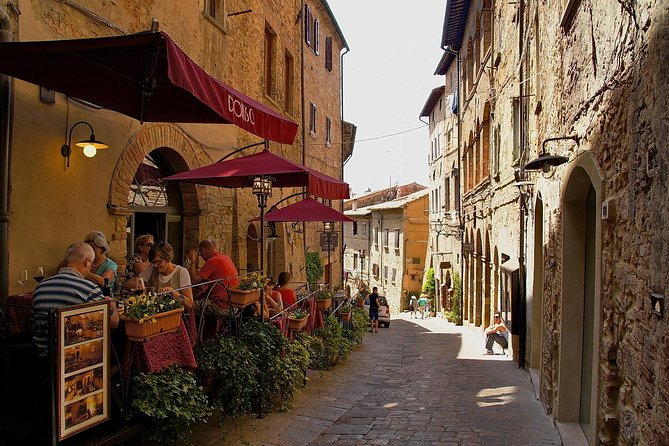 Private tour from Livorno port to San Gimignano & Volterra - Discovering Volterra’s Cultural and Artistic Highlights