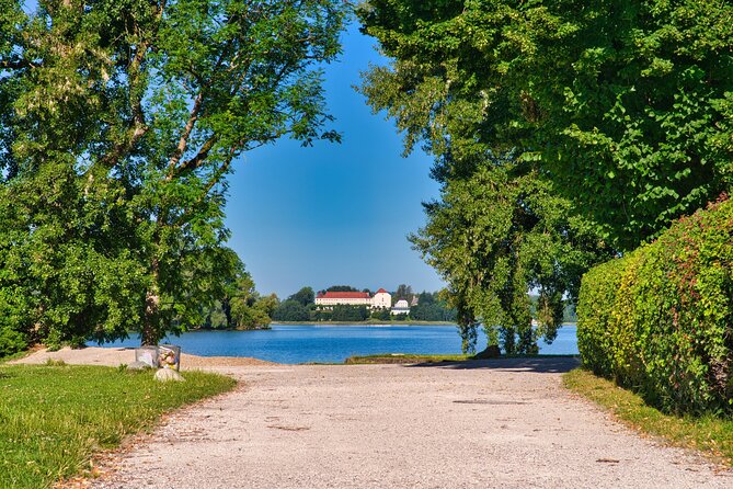 Private Tour from Munich - Chiemsee - Salzburg with Local Driver - Starting Your Day with Herrenchiemsee Palace