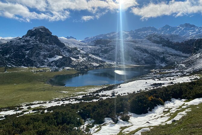 Private Tour from Oviedo to Covadonga, lakes, & sailors villages - Who Will Enjoy This Tour Most?