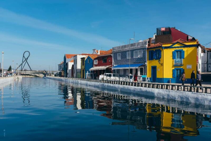 Private Tour from Porto: Aveiro, Nazaré, and Óbidos  Round Trip - Nazaré’s Waves and Coastal Vistas