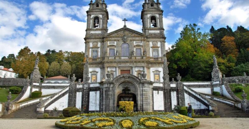 Private Tour From Porto: Guimarães and Braga with Lunch - Key Points