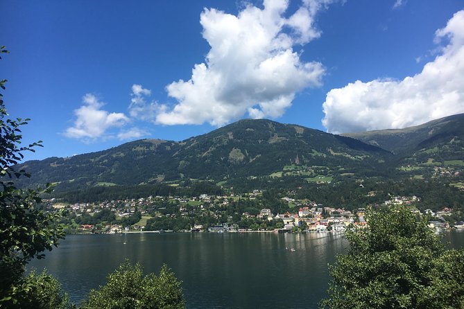 Private tour from Salzburg with the end of the tour in Venice - Exploring Gmuend and its charming village atmosphere