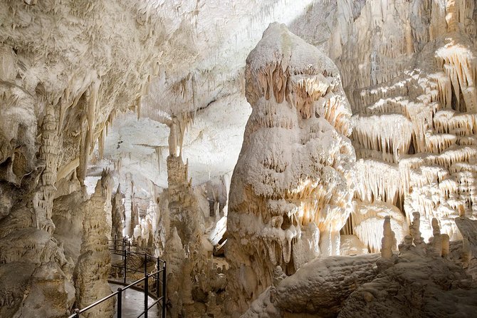 Private Tour from Zagreb: Ljubljana, Postojna & Predjama Castle - Key Points