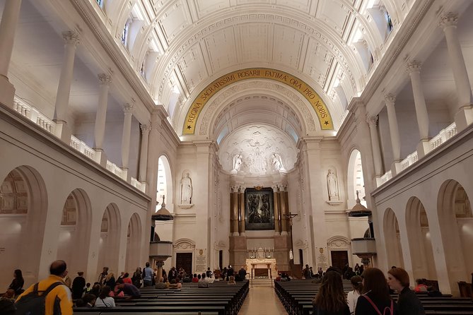 Private Tour Full Day Fátima - Porto - Óbidos - from Lisbon - Discover Porto’s Religious and Cultural Heritage