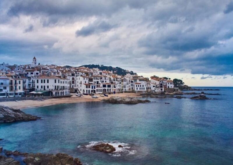 Private Tour Girona & Kayaking in L'Escala - Discover the Charm of Girona and Costa Brava on a Private Day Trip