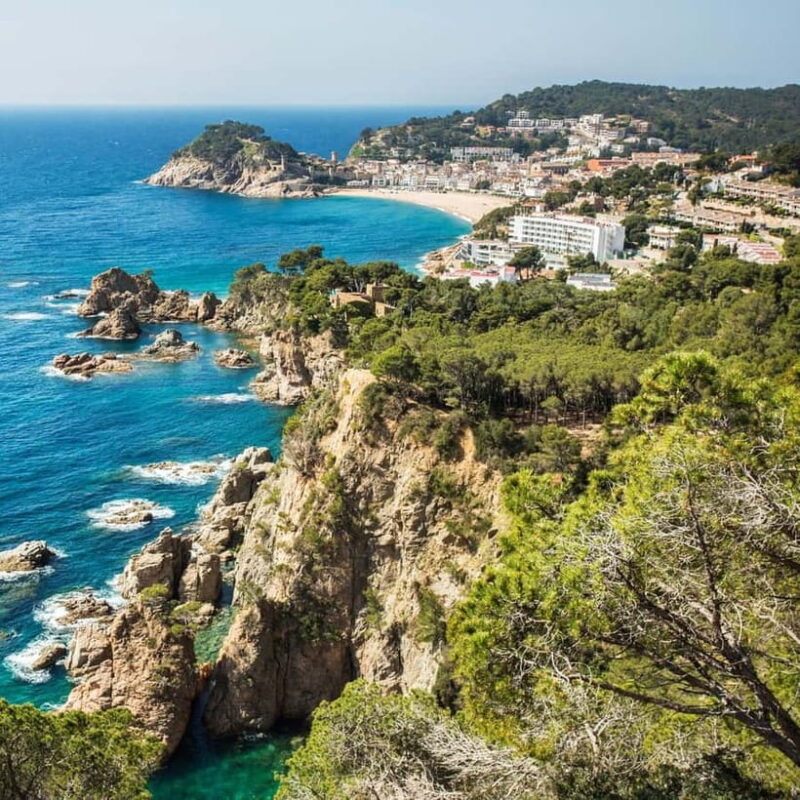 Private Tour Girona & Tossa de Mar from Barcelona - Explore Catalonia’s Historic Gems: Girona and Tossa de Mar in a 10-Hour Private Tour