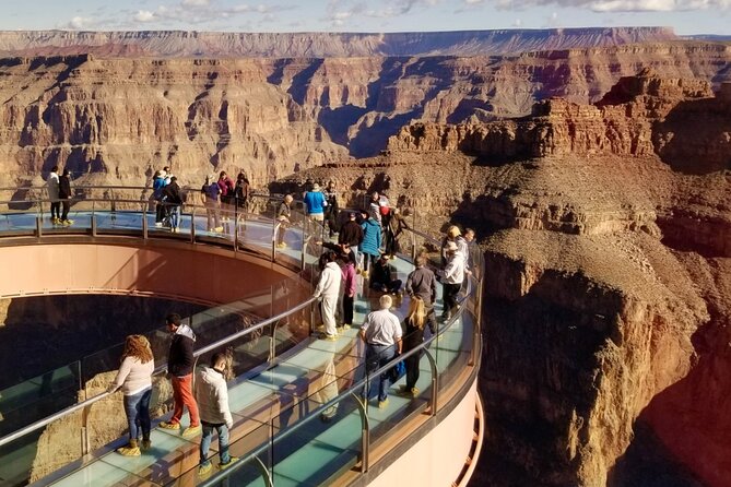 Private Tour: Grand Canyon Skywalk Full-Day Tour - Luxurious Transportation with Modern Comforts