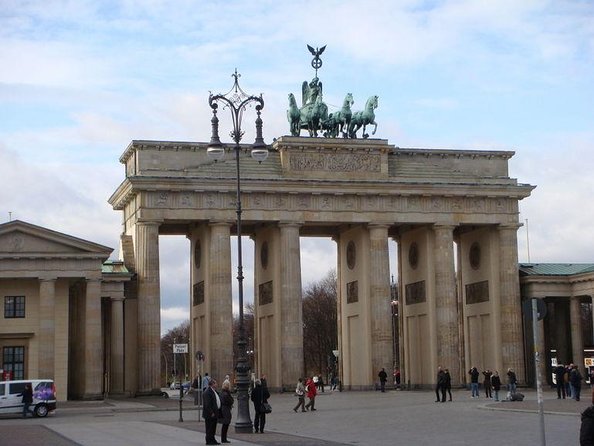 Private Tour Guide Berlin with a Local: Kickstart your Trip, Personalized - Explore Berlin’s Highlights with a Personal Touch