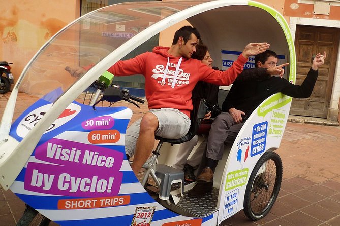 Private tour guide of Nice in electric taxibikes - Wandering Through Old Town’s Charming Alleys