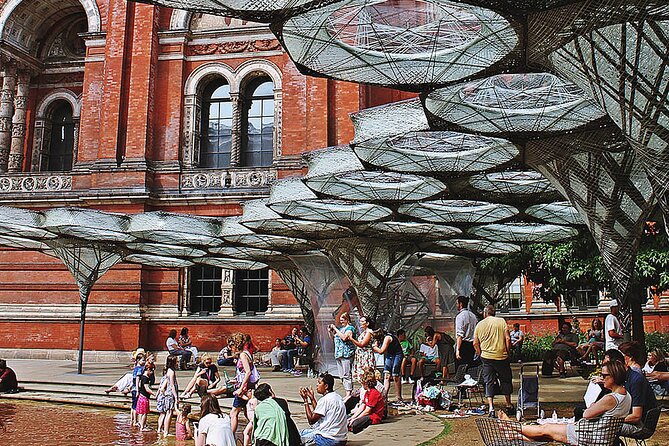 Private Tour, Highlights of the Victoria&Albert Museum - Exploring the British Galleries and the Great Bed of Ware