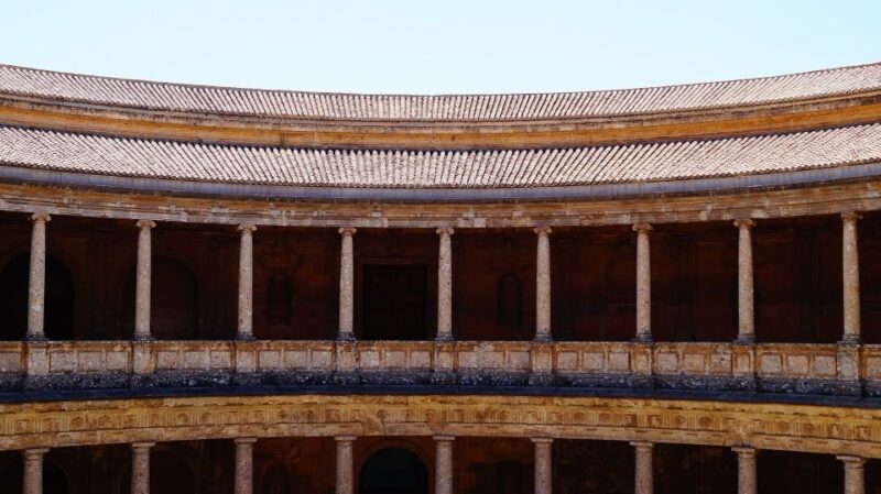 Private tour in all complete complex of Alhambra with ticket - Logistical Details and Meeting Point