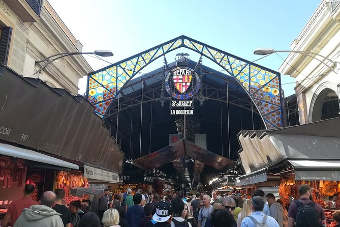 Private tour in Barcelona - The Optional Gothic Quarter and Lunch Break in a 6-Hour Tour