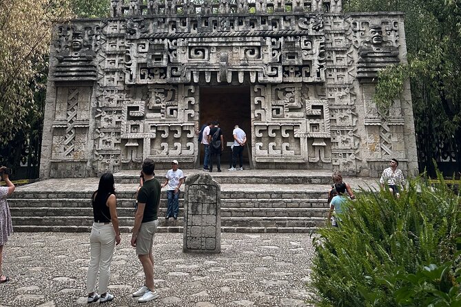 Private Tour in Chapultepec and Museum of Anthropology - Guide and Logistics Make the Tour Personal and Accessible