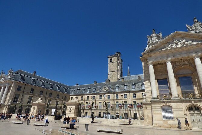 Private Tour in Dijon with your Official Tour Guide - Savoring Burgundy Wines at the Cité Internationale de la Gastronomie et du Vin