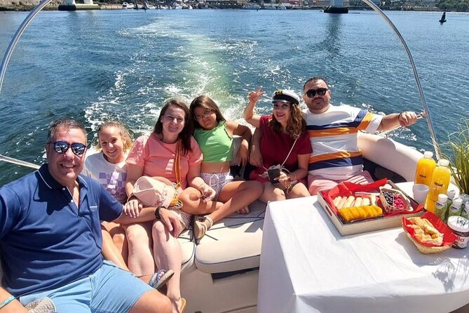 Private Tour in Douro, with tasting,on a Yacht for up to 5 People - Approaching the Atlantic and Natural Reserves