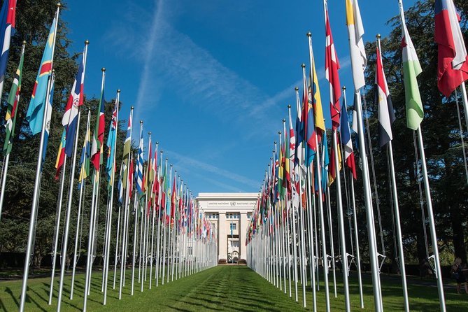 Private Tour in Geneva City - Tour Logistics and Accessibility