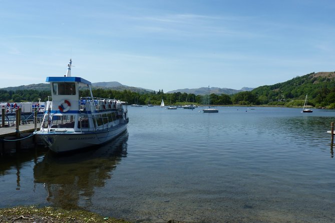Private Tour in Lake District from York in a 16 Seater Mercedes - Spectacular Lake Windermere and Derwentwater Cruise