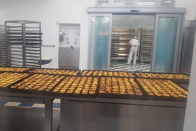 Private Tour in Lisbon, Half day - Strolling Along Avenida da Liberdade, Lisbon’s Luxury Boulevard