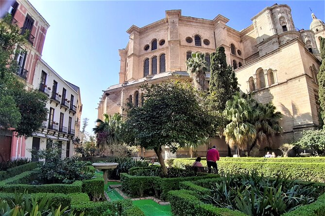 Private tour in Malaga from Costa del Sol - Exploring La Calle Larios and Constitution Square