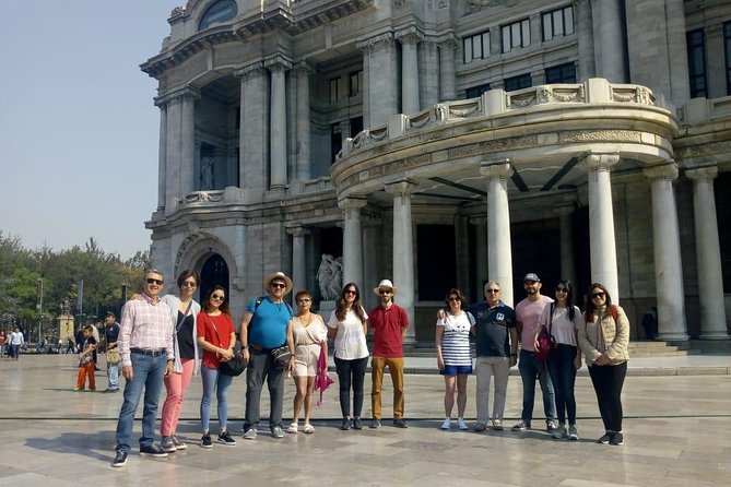 Private Tour in Mexico City - Best Rated - Discover the Palacio de Mineria and a Meteorite