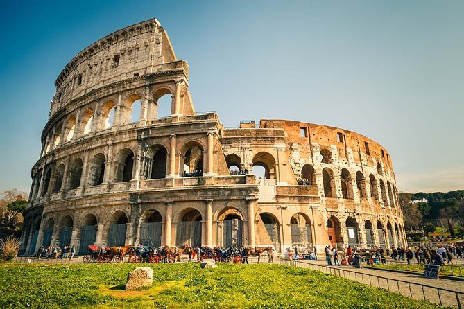 Private tour in Rome with an Electric bike and Local Food - Key Points