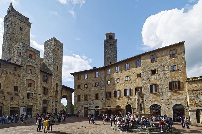 Private Tour in San Gimignano - Climbing the Palazzo Pubblico and Torre Grossa
