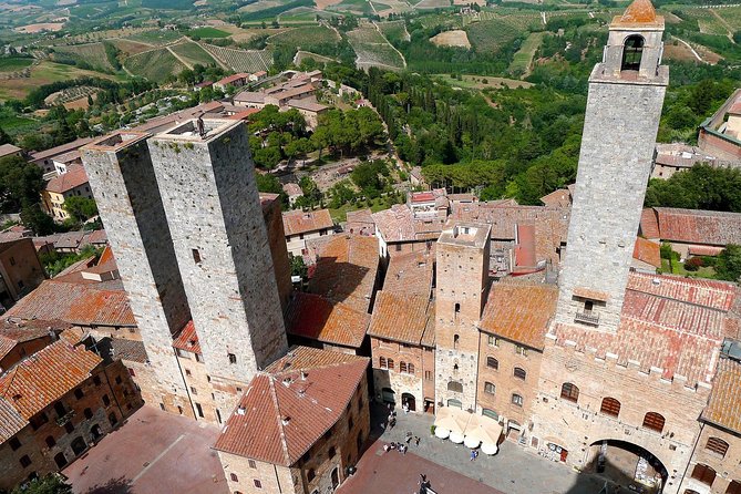 Private Tour in San Gimignano - Relaxing at Rocca of Montestaffoli