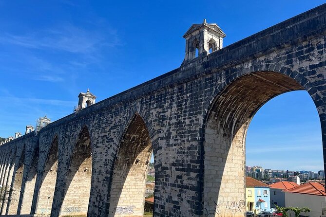 Private Tour in Sintra to the most iconic places in Sintra - Castelo dos Mouros Overlooking Sintra