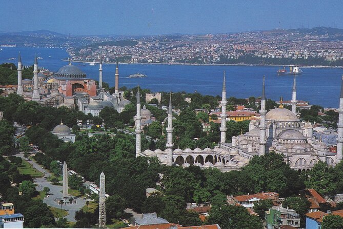 Private Tour in the Monuments of Ottoman Empire: Skip-the-line - The Marvel of Hagia Sophia: Byzantine Grandeur