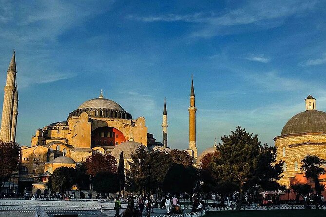 Private Tour in the Monuments of Ottoman Empire: Skip-the-line - The Grand Bazaar: Shopping and Cultural Atmosphere