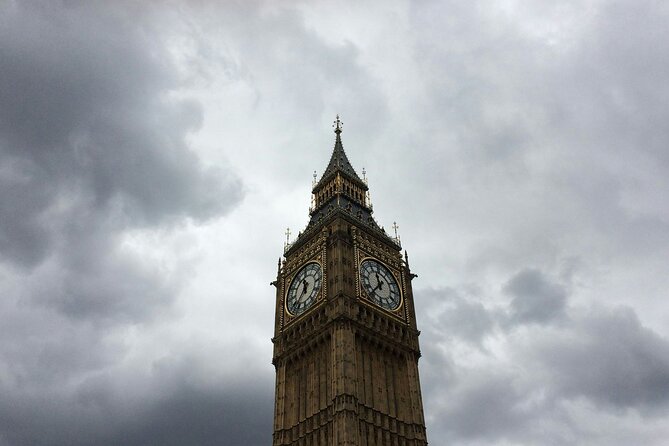Private Tour in Westminster Abbey, Big Ben and Buckingham Palace - The Guide: Knowledgeable and Engaging Storyteller