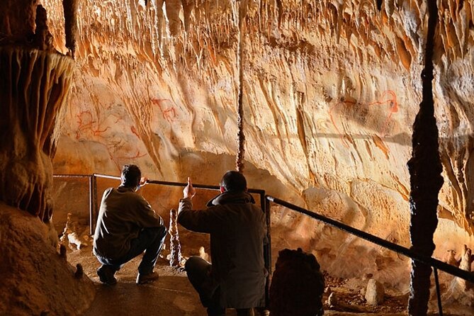Private Tour into an Original Prehistoric Cave by EXPLOREO SARLAT - Key Points