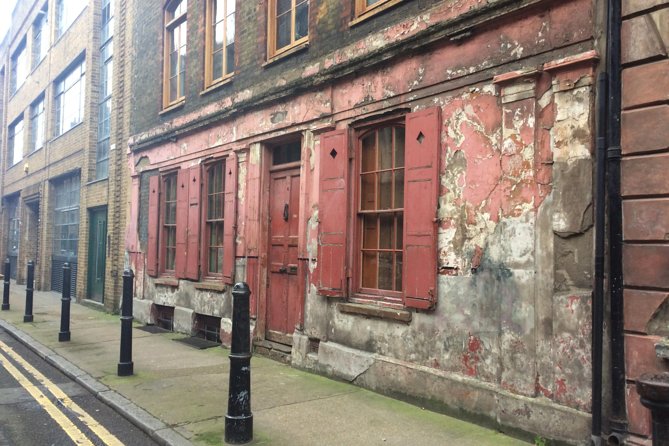 Private Tour: Jack the Ripper Day Time Walking Tour in London - Following Martha Tabram and Emma Smith’s Fatal Attacks
