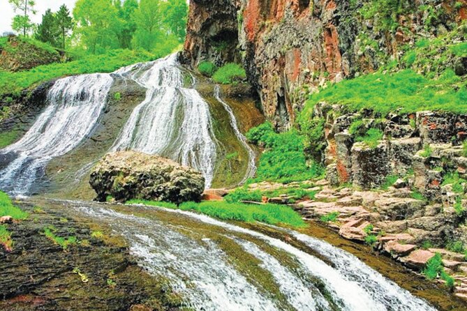 Private tour Jermuk, waterfall, Tatev Monastery and TaTev Ropeway - Value and Cost Considerations