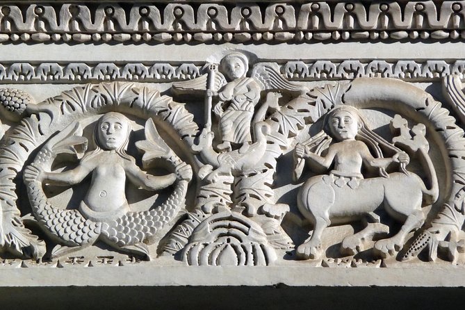 Private tour: Kids in Lucca - Stepping Back in Time to the Middle Ages. - Walking Through Lucca’s Historic Streets and Tower Houses