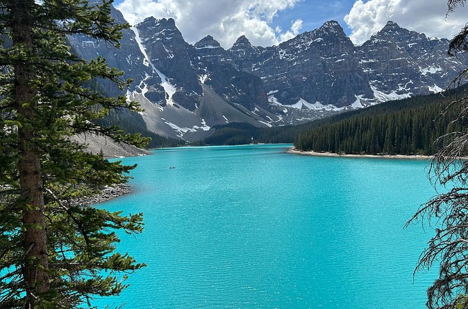 Private Tour Lake Louise & Moraine Lake - Meeting Point and Tour Timing