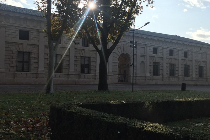 Private Tour Lazing Between the Giants - Booking and Cancellation Policies