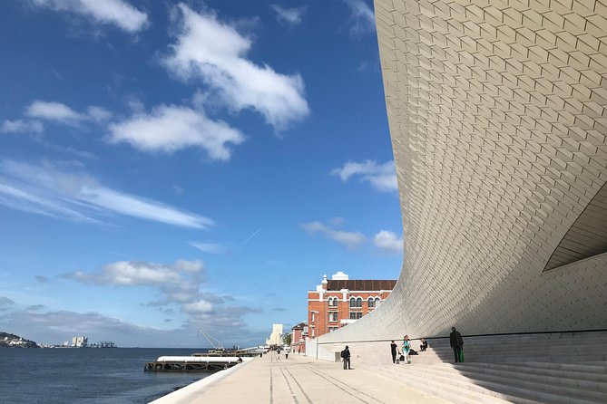 Private tour Lisbon - full day - Timing, Pacing, and Physical Considerations