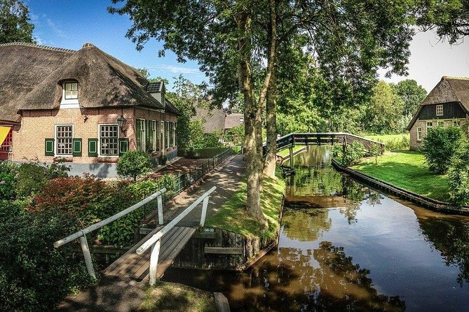 Private tour (max 3 per) to Giethoorn & Canal ride from Amsterdam - The Practicalities of the Canal Cruise Option