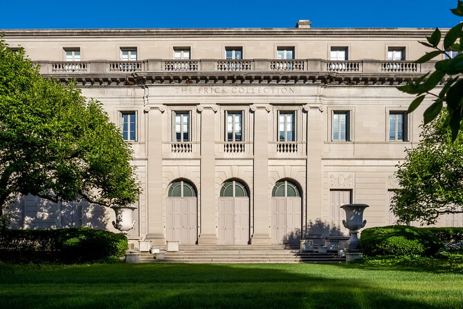 Private Tour New York City in the Gilded Age: A History of High Society - Starting Point at the General William Tecumseh Sherman Monument