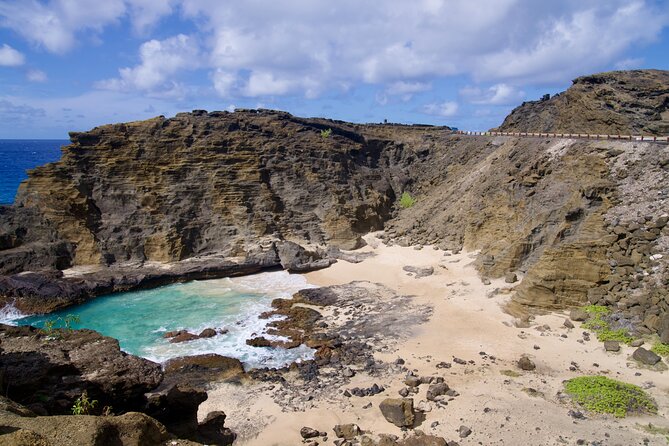 Private Tour Oahu-Full or Half Day-Customizable-Circle Island - Nuuanu Pali and Tantalus Lookout for Panoramic Views